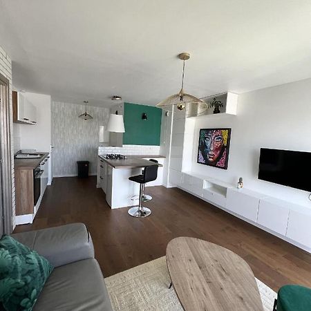 Appartement Accueillant, Tres Bien Situe Nantes Exterior photo